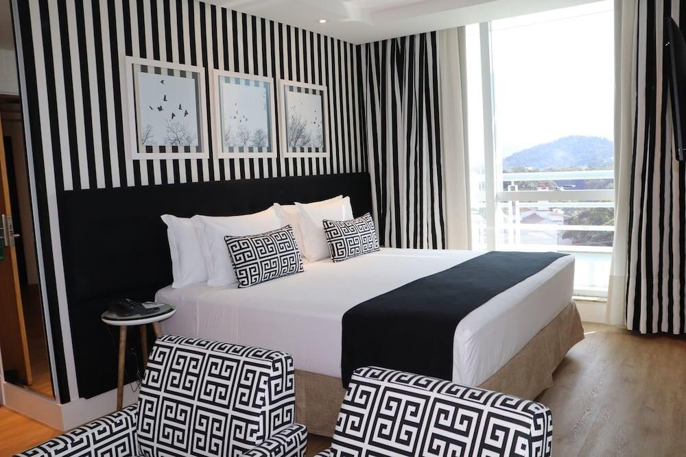 Kayros Business Hotel Jaragua do Sul Bagian luar foto