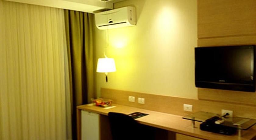 Kayros Business Hotel Jaragua do Sul Bagian luar foto