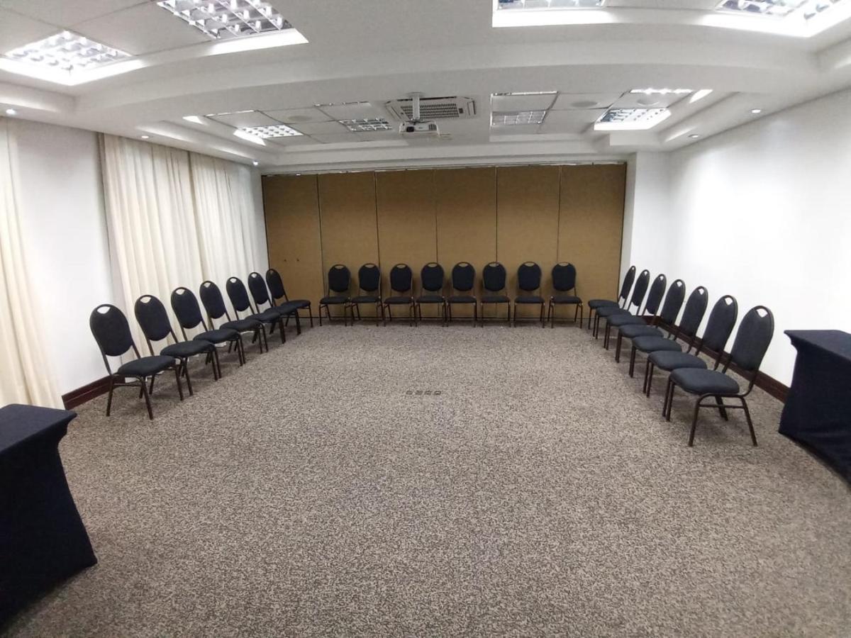 Kayros Business Hotel Jaragua do Sul Bagian luar foto
